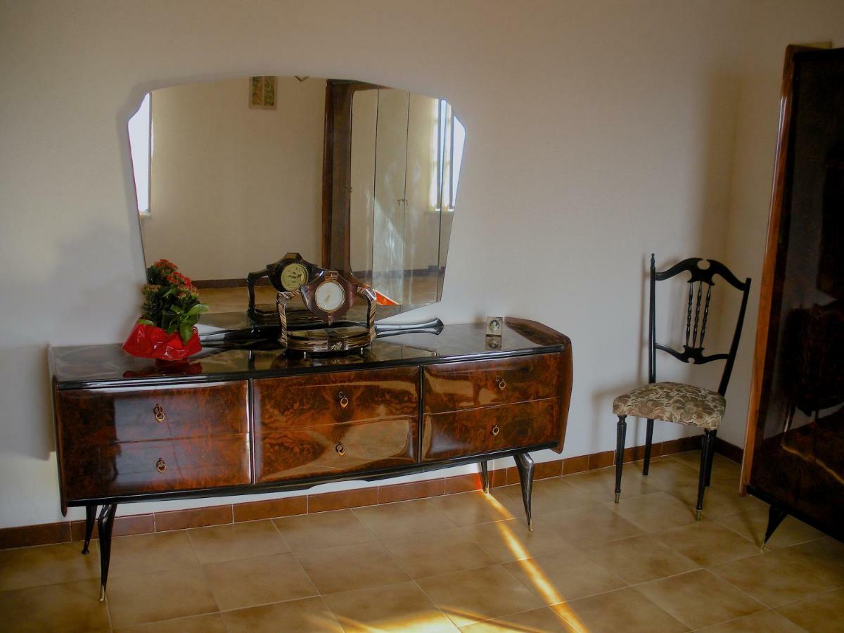 הוילה Cascina Tra I Vigneti A ניצה מונפראטו מראה חיצוני תמונה