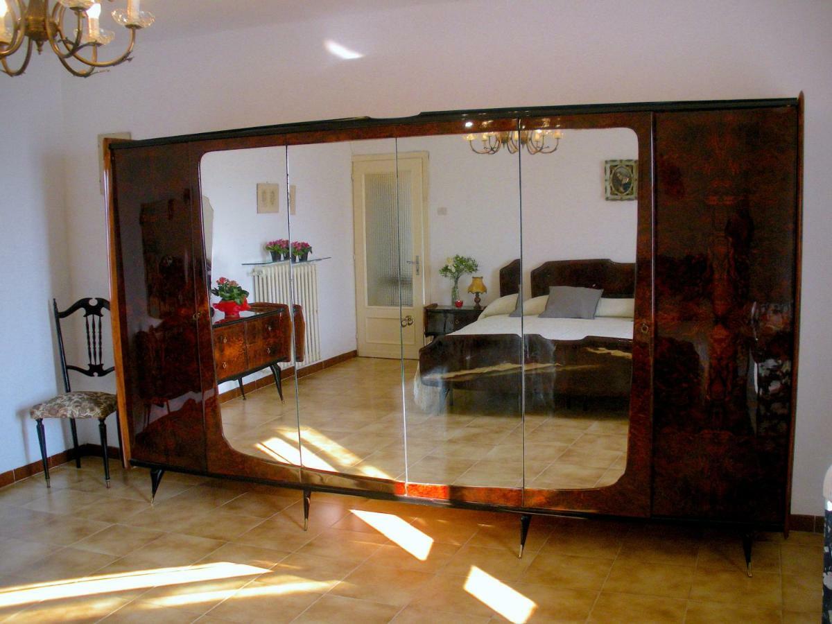 הוילה Cascina Tra I Vigneti A ניצה מונפראטו מראה חיצוני תמונה